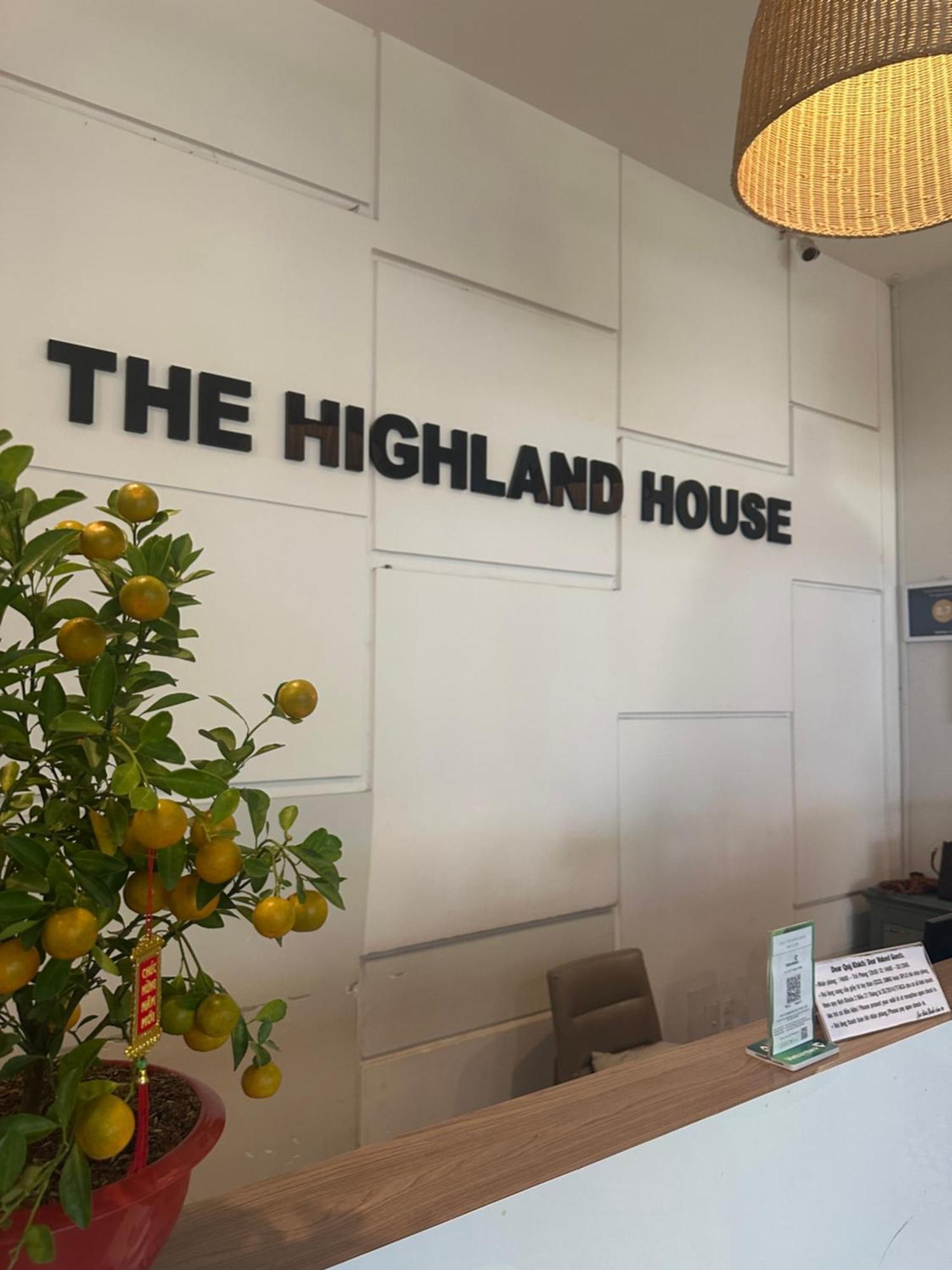 The Highland House Hotel Buon Ma Thuot Exterior photo